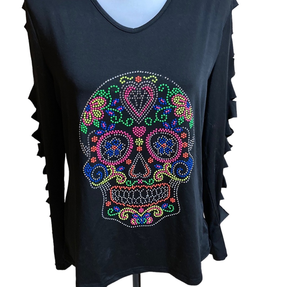 FANCYQUBE Women's black long sleeve top embellished w/Sugar Skull Rhinestones